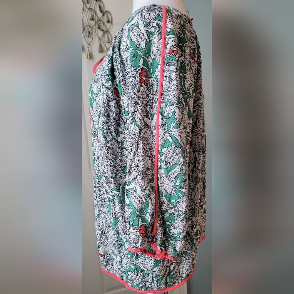 Boden Paisley Floral Peasant Blouse Women's 14 Green Coral Flowy Boho Baggy EUC - Picture 2 of 5